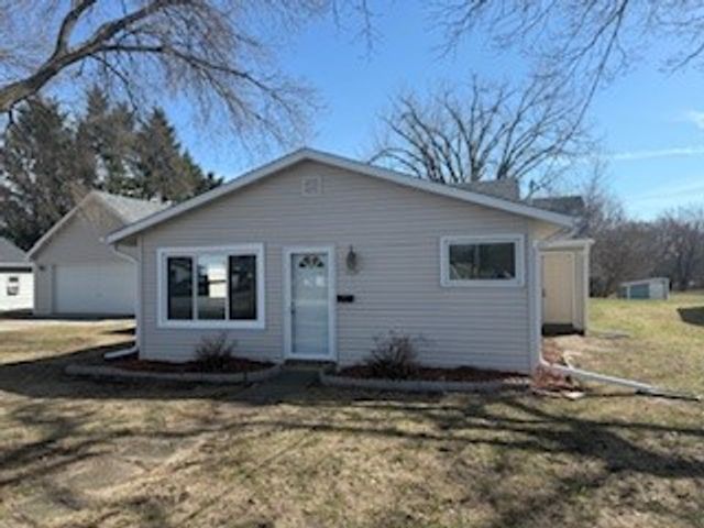 624 S Goodrich Street, Colfax, IA 50054