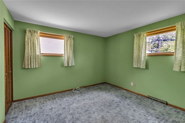 175 Margaret Road, Amherst, NY 14226