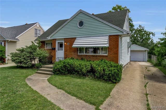 175 Margaret Road, Amherst, NY 14226