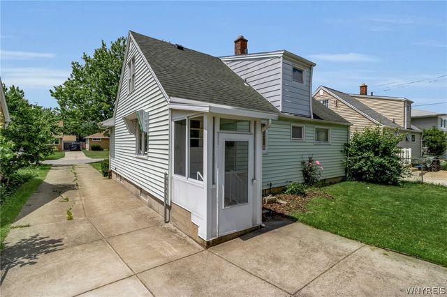 175 Margaret Road, Amherst, NY 14226
