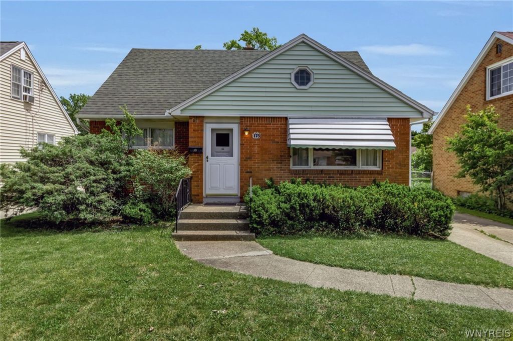 175 Margaret Road, Amherst, NY 14226