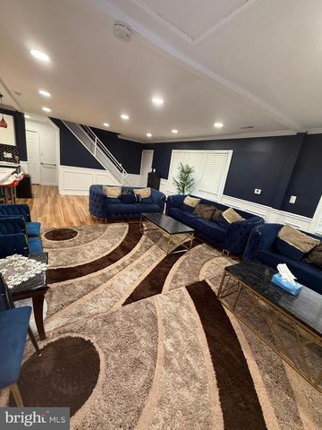 99 KINGWOOD LN, Levittown, PA 19055
