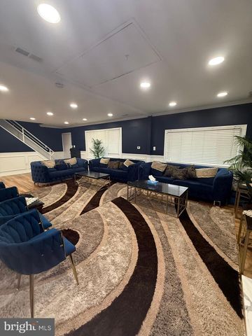 99 KINGWOOD LN, Levittown, PA 19055