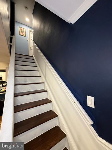 99 KINGWOOD LN, Levittown, PA 19055