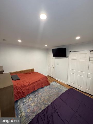 99 KINGWOOD LN, Levittown, PA 19055