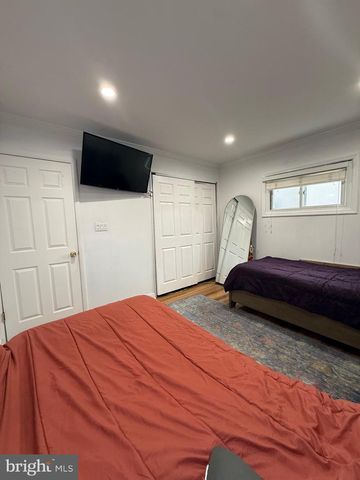 99 KINGWOOD LN, Levittown, PA 19055