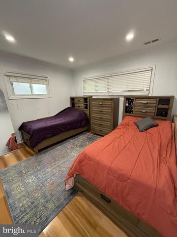 99 KINGWOOD LN, Levittown, PA 19055