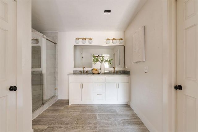 2933 Prairie Rose Court, Oklahoma City, OK 73120