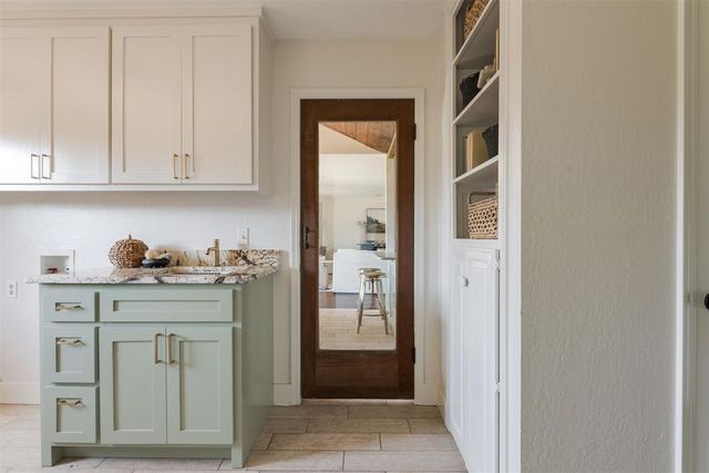 2933 Prairie Rose Court, Oklahoma City, OK 73120