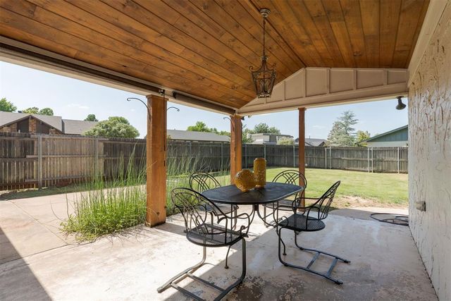 2933 Prairie Rose Court, Oklahoma City, OK 73120