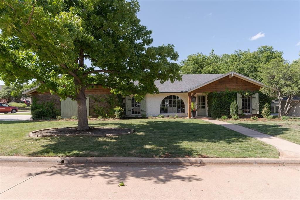 2933 Prairie Rose Court, Oklahoma City, OK 73120
