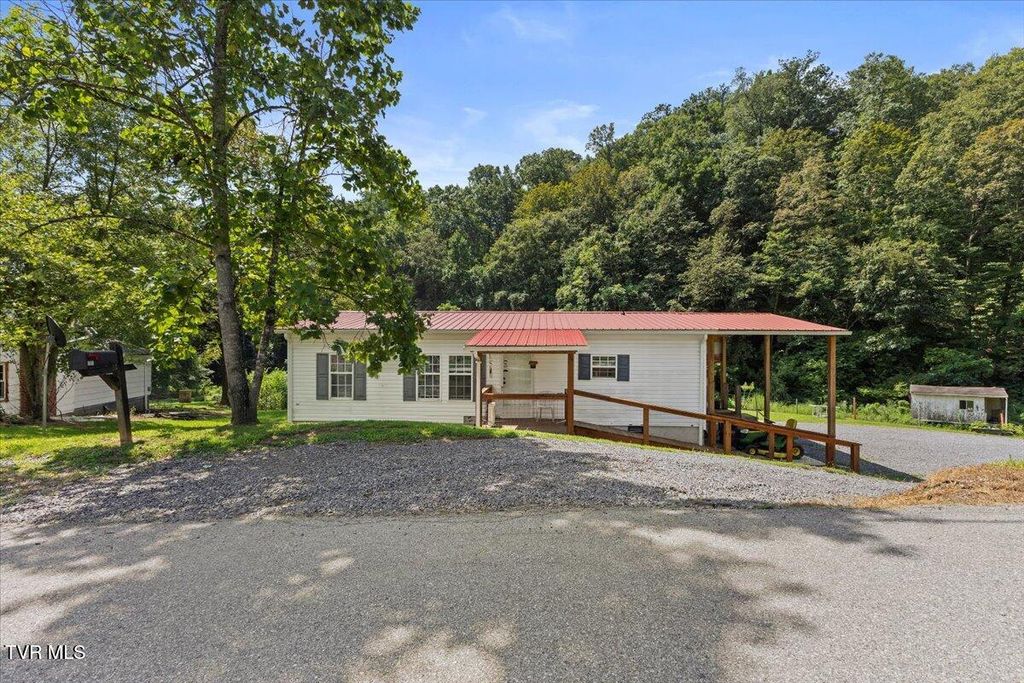 825 Old Blairs Gap Road, Kingsport, TN 37660