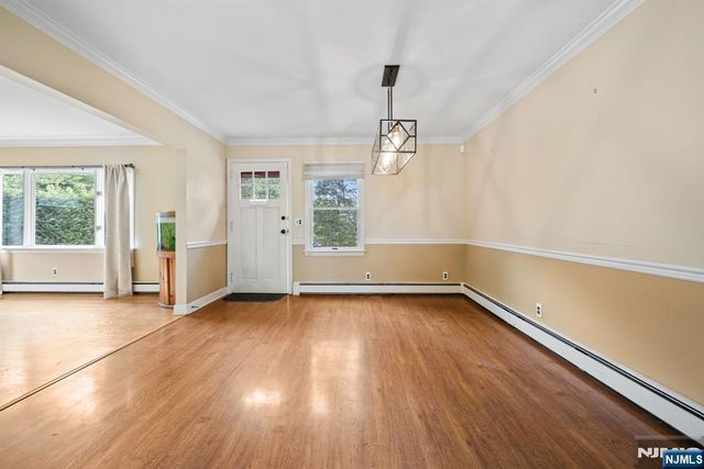 26 Wostbrock Lane, Midland Park, NJ 07432