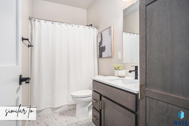 9205 W Counsel St Street, Sioux Falls, SD 57106