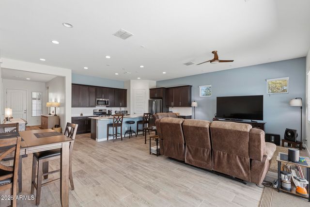 18931 W LAUREL Lane, Surprise, AZ 85388