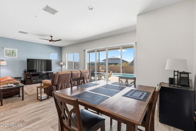 18931 W LAUREL Lane, Surprise, AZ 85388