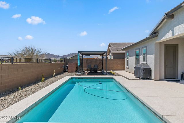 18931 W LAUREL Lane, Surprise, AZ 85388