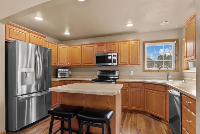 2375 SMOKE TREE ROAD, Neenah, WI 54956
