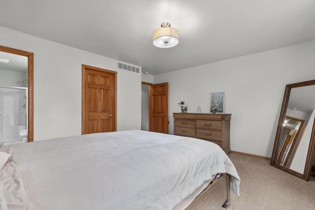 2375 SMOKE TREE ROAD, Neenah, WI 54956