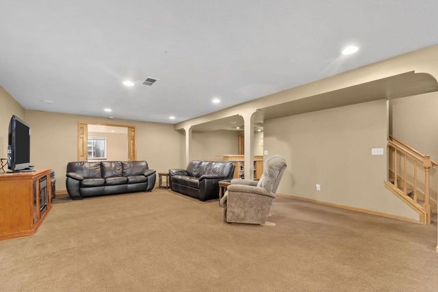 2375 SMOKE TREE ROAD, Neenah, WI 54956