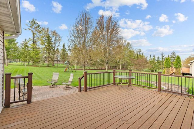2375 SMOKE TREE ROAD, Neenah, WI 54956