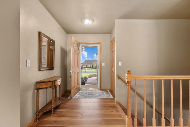 2375 SMOKE TREE ROAD, Neenah, WI 54956