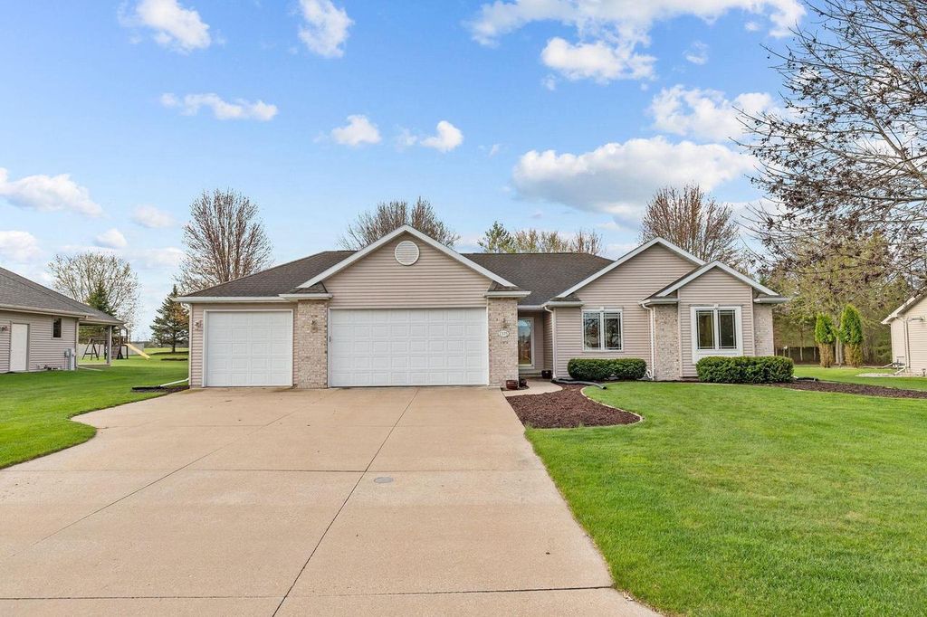 2375 SMOKE TREE ROAD, Neenah, WI 54956