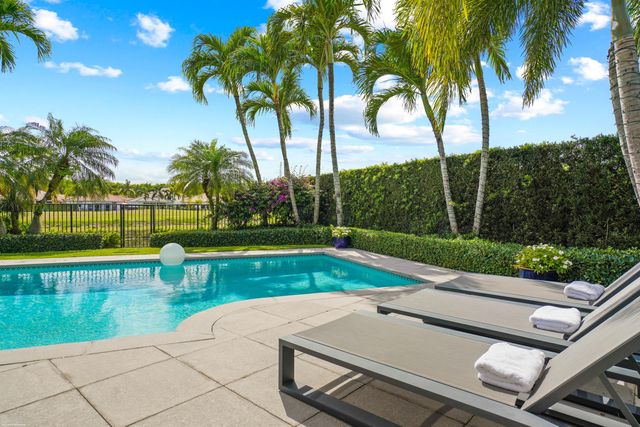 2479 Muir Circle, Wellington, FL 33414