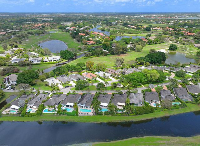 2479 Muir Circle, Wellington, FL 33414
