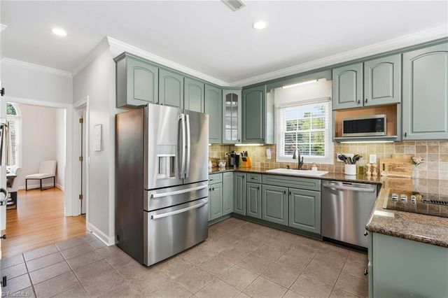 230 Deer Path Lane, Lexington, NC 27295