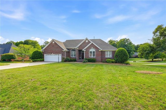 230 Deer Path Lane, Lexington, NC 27295