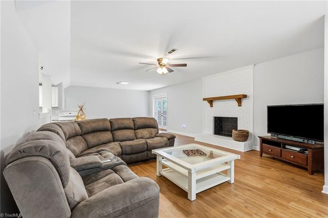 230 Deer Path Lane, Lexington, NC 27295