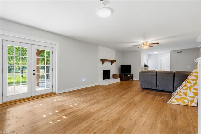 230 Deer Path Lane, Lexington, NC 27295