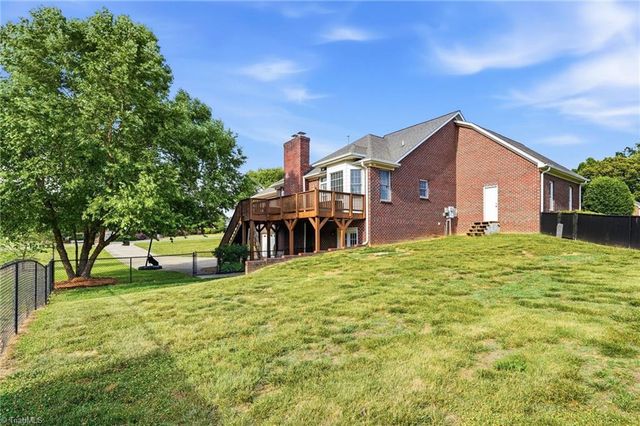 230 Deer Path Lane, Lexington, NC 27295