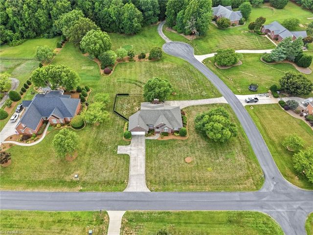 230 Deer Path Lane, Lexington, NC 27295