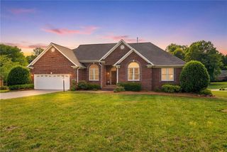 230 Deer Path Lane, Lexington, NC 27295