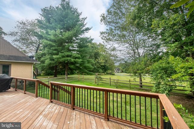 2 WHITEHAVEN CT, Newark, DE 19711