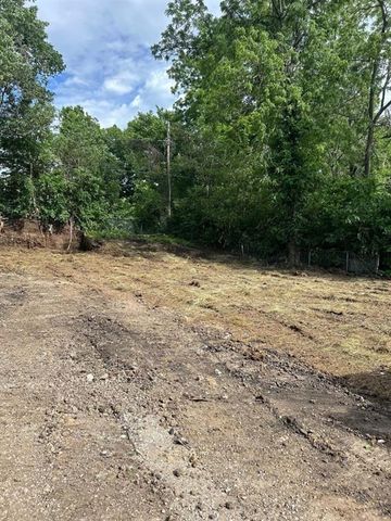 4023 Highland Avenue, Kansas City, MO 64110