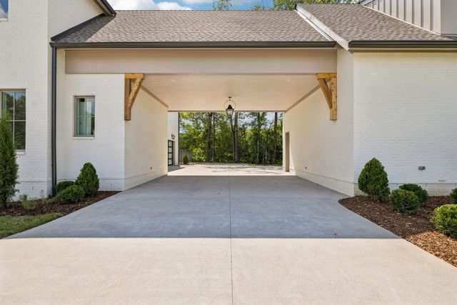 1705 Reflection Ln, Brentwood, TN 37027
