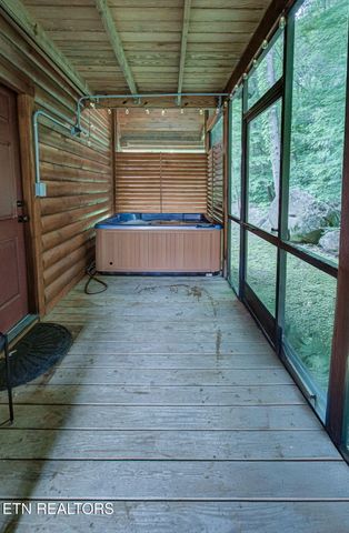 214 Forrest Loop Way, Gatlinburg, TN 37738