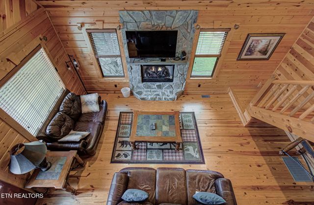 214 Forrest Loop Way, Gatlinburg, TN 37738