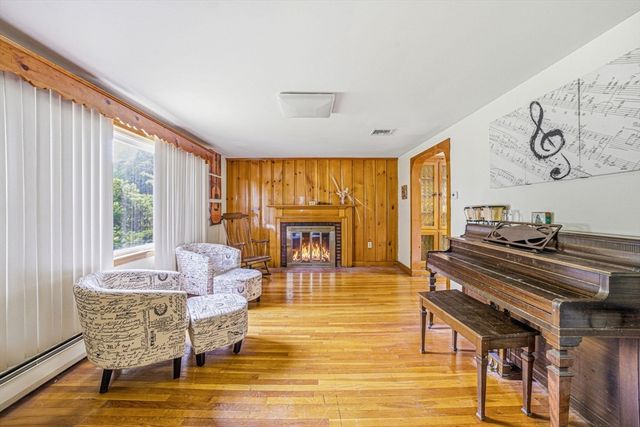 229 Summer St, Weymouth, MA 02188