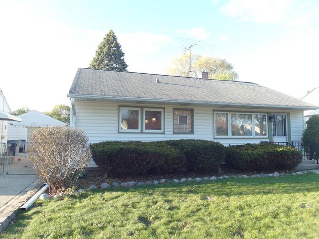 176 Armour AVENUE, Milwaukee, WI 53207