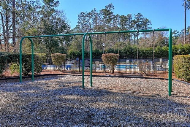 5 Whitaker Way N, Richmond Hill, GA 31324