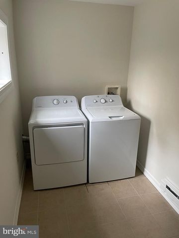 1831 FONTAIN ST, Philadelphia, PA 19121