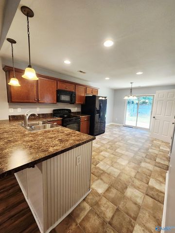 169 Sedgewick Drive, Owens Cross Roads, AL 35763