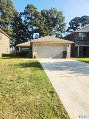 169 Sedgewick Drive, Owens Cross Roads, AL 35763
