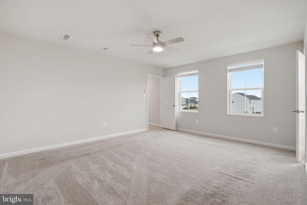 Image 25 of property listing at 213 PICKETT ST, Taneytown, MD 21787