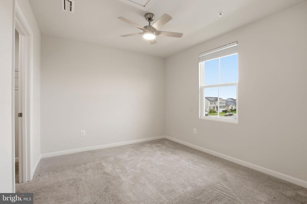 Image 28 of property listing at 213 PICKETT ST, Taneytown, MD 21787