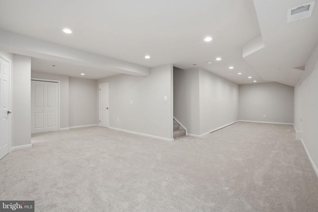 Image 40 of property listing at 213 PICKETT ST, Taneytown, MD 21787
